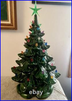 Vintage Atlantic Mold 18 Ceramic Christmas Tree with Music Box Vintage Atlantic Mold 18 Ceramic Christmas Tree with Music Box