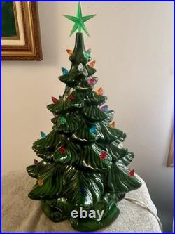 Vintage Atlantic Mold 18 Ceramic Christmas Tree with Music Box