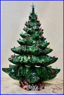 Vintage Atlantic Mold 23 Ceramic Christmas Tree Green Lighted Present Base