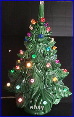Vintage Atlantic Mold Ceramic 18 Christmas Tree WithLights And Base