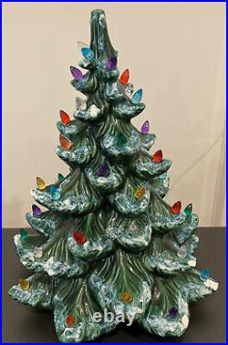 Vintage Atlantic Mold Ceramic Christmas Tree Flocked with Holly Base 18 READ