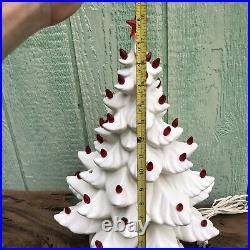 Vintage Atlantic Mold Ceramic Christmas Tree White With Base. Please Read