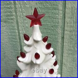 Vintage Atlantic Mold Ceramic Christmas Tree White With Base. Please Read