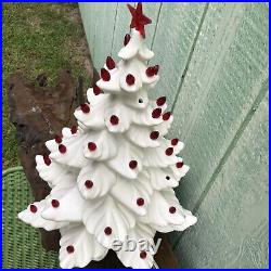 Vintage Atlantic Mold Ceramic Christmas Tree White With Base. Please Read