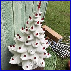 Vintage Atlantic Mold Ceramic Christmas Tree White With Base. Please Read