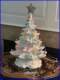 Vintage Atlantic Mold Ceramic Christmas Tree White WithBase. Year 1974 & Signed