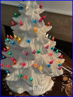 Vintage Atlantic Mold Ceramic Christmas Tree White WithBase. Year 1974 & Signed