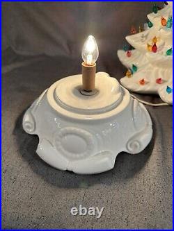 Vintage Atlantic Mold Ceramic Christmas Tree White WithBase. Year 1974 & Signed