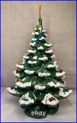 Vintage Atlantic Mold Ceramic Lighted 19 Christmas Tree With Stand