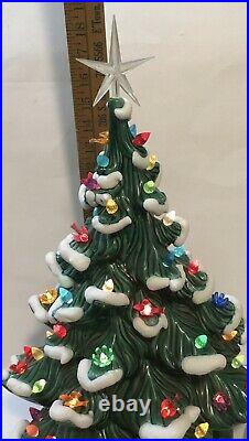 Vintage Atlantic Mold Ceramic Lighted Snow Flocked Table Christmas Tree 16 Tall