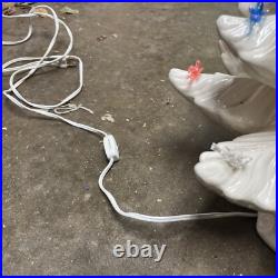 Vintage Atlantic Mold Co White Ceramic Bird Light-up Christmas Tree WithBase 24 in Vintage Atlantic Mold Co White Ceramic Bird Light-up Christmas Tree WithBase 24 in