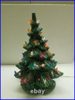 Vintage Atlantic Mold Musical Ceramic Christmas Tree Works