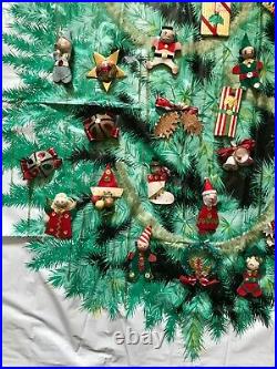 Vintage CHRISTMAS TREE DOOR COVER 23 ORNAMENTS ORIG BOX Spun Cotton 1950-60s