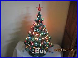 Vintage Ceramic 21 Musical Christmas Tree WithRed Star, Birds & Bulbs