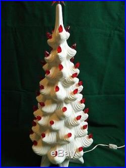 Vintage Ceramic Atlantic Mold Lighted Christmas Tree White with Red Lights 23