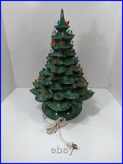 Vintage Ceramic Christmas Tree 20 w Arnels Mold Lamp Lighted Base Musical