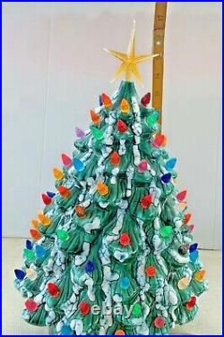 Vintage Ceramic Christmas Tree & Base Holland Mold Lights Star Snow Flocked 18