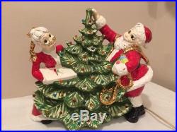 Vintage Ceramic Light Up Christmas Tree Santa & Mrs Claus Decorating Tree Rare