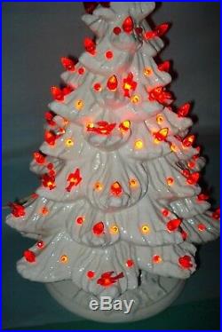 Vintage Christmas 19 White Ceramic Mold CHRISTMAS TREE LIGHT 2-pc Decorated Red