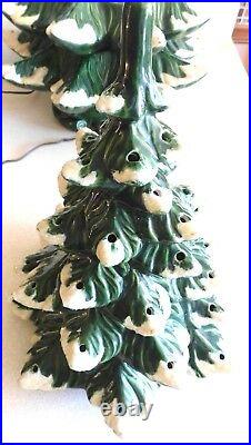 Vintage Christmas 1974 Atlantic Mold 22 Ceramic Lighted Tree