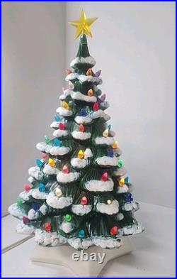 Vintage Christmas Tree Holland Mold 20. With base! Working