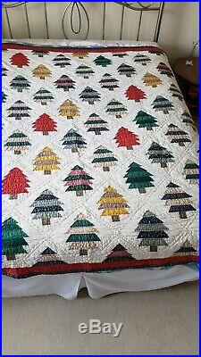 Vintage Christmas Tree Quilt 83 by 79 Queen Christmas Bedding
