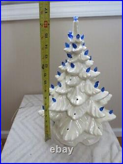 Vintage Christmas White Ceramics Class Lighted Tree