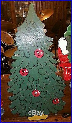 Vintage Christmas Wooden Yard Decorations Santa and Helpers Christmas Tree 40 T