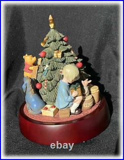 Vintage Classic Pooh Christmas Tree Musical Centerpiece Michel & Co. Boxed 9in