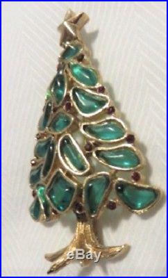 Vintage Crown Trifari Green Molded Glass Red Rhinestone Christmas Tree Pin Sig
