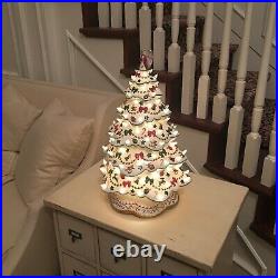 Vintage Danbury Mint White Porcelain Christmas Magic Lighted Chrismas Tree