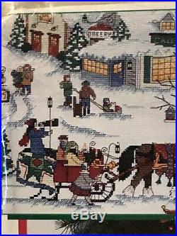 Vintage Dimensions Christmas Village Tree Skirt Cross Stitch Kit Wysocki #8472