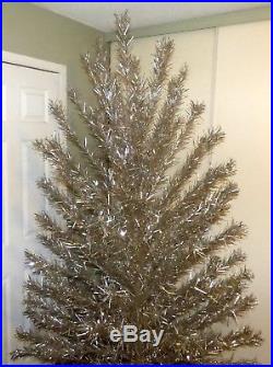 Vintage EVERGLEAM 8 ft 122 branches stainless aluminum Christmas tree FREE SHIP