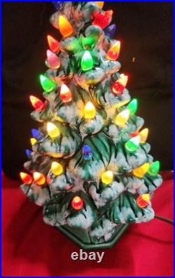Vintage Early American L. G. Wright Lighted Ceramic Green Christmas Tree 12