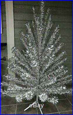 Vintage Evergleam Aluminum Silver Christmas Tree 6 Foot with 94 Branches IN BOX
