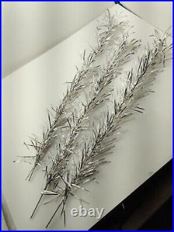 Vintage Evergleam Sapphire By Regal Aluminum 53 Branches Sleeves Box ONLY Tree