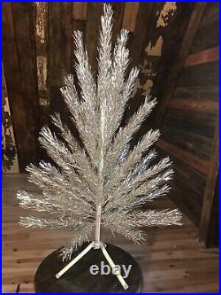 Vintage Evergleam Stainless Aluminum 4' Christmas Tree Straight Box mid Century
