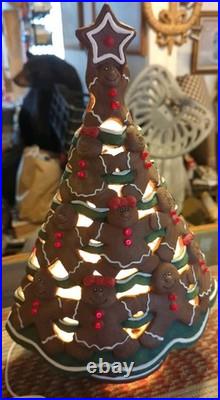 Vintage Handmade Christmas Gingerbread Light Up Christmas Tree Adorable Vintage Handmade Christmas Gingerbread Light Up Christmas Tree Adorable