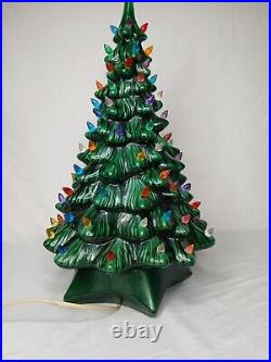 Vintage Holland Mold Ceramic Christmas Tree 19 Star Base 1970's RARE Music Box