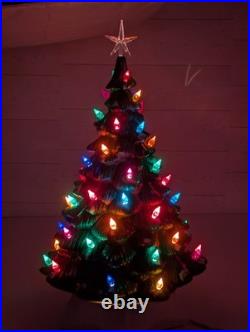 Vintage Holland Mold Lighted Ceramic Christmas Tree 21 Star Base Music Box Vintage Holland Mold Lighted Ceramic Christmas Tree 21 Star Base Music Box