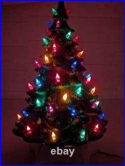 Vintage Holland Mold Lighted Ceramic Christmas Tree 21 Star Base Music Box