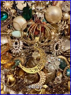 Vintage Jewelry Art Christmas Tree Framed Signed With Lights Vintage Jewelry Art Christmas Tree Framed Signed With Lights