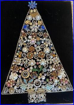 Vintage Jewelry Art Christmas Tree On Black Velvet 16 X 12 Excellent