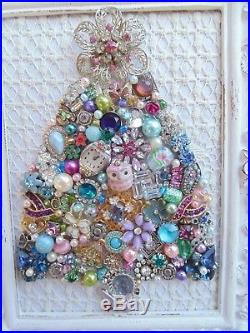 Vintage Jewelry Framed CHRISTMAS TREE Shabby PINK StarCottage White ROSE Frame