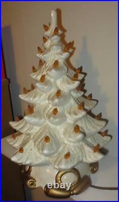 Vintage Lighted Ceramic Christmas Tree White Gold Musical 17