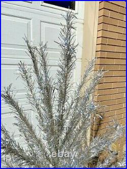 Vintage Mid Century Warren Ind. Aluminum Christmas Tree 73 Branches 6.5 foot