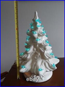 Vintage Mold Light Up Ceramic Christmas White Tree 16 Great Condition Manger Sc