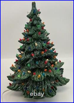 Vintage Nowell's Mold 3-Tier Green Lighted Ceramic Christmas Tree 21.5 1981