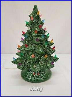 Vintage Nowell's Molds 1981 14Tall With Base Ceramic Christmas Tree
