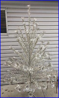 Vintage Peco 6 Aluminum Christmas Tree 6 1/2 Ft 91 Branches Box